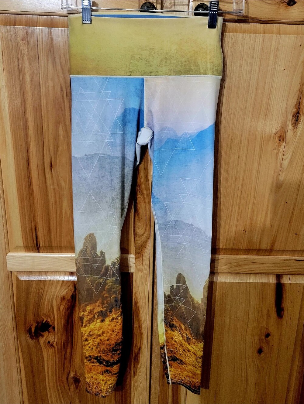 Colorado Threads Leggings . Sz M  Desert Theme
